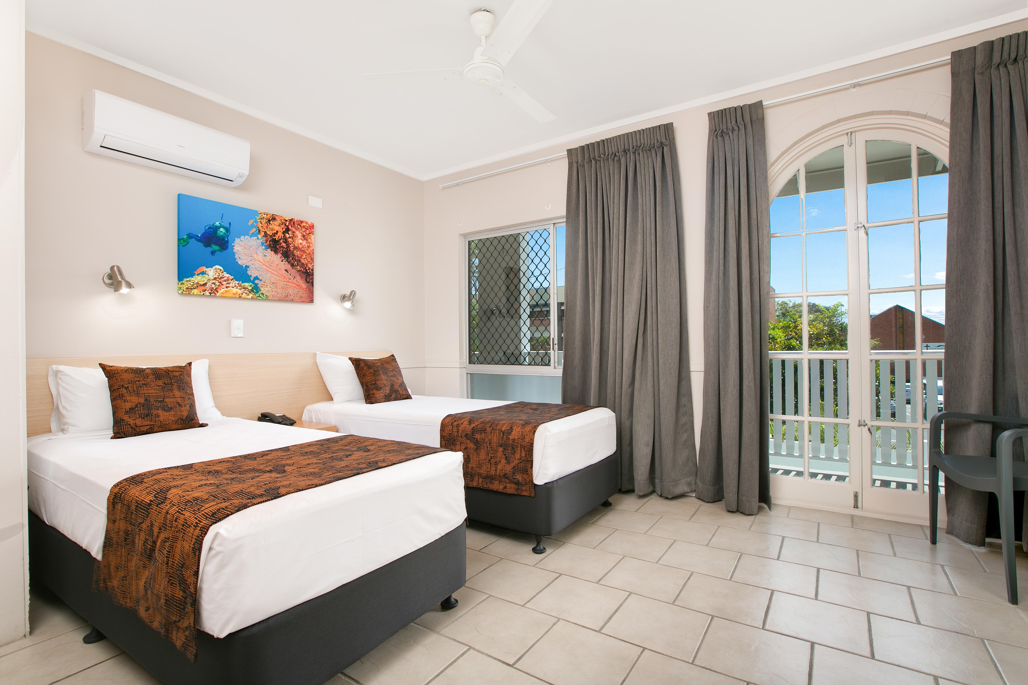 Comfort Inn Cairns City Exterior photo