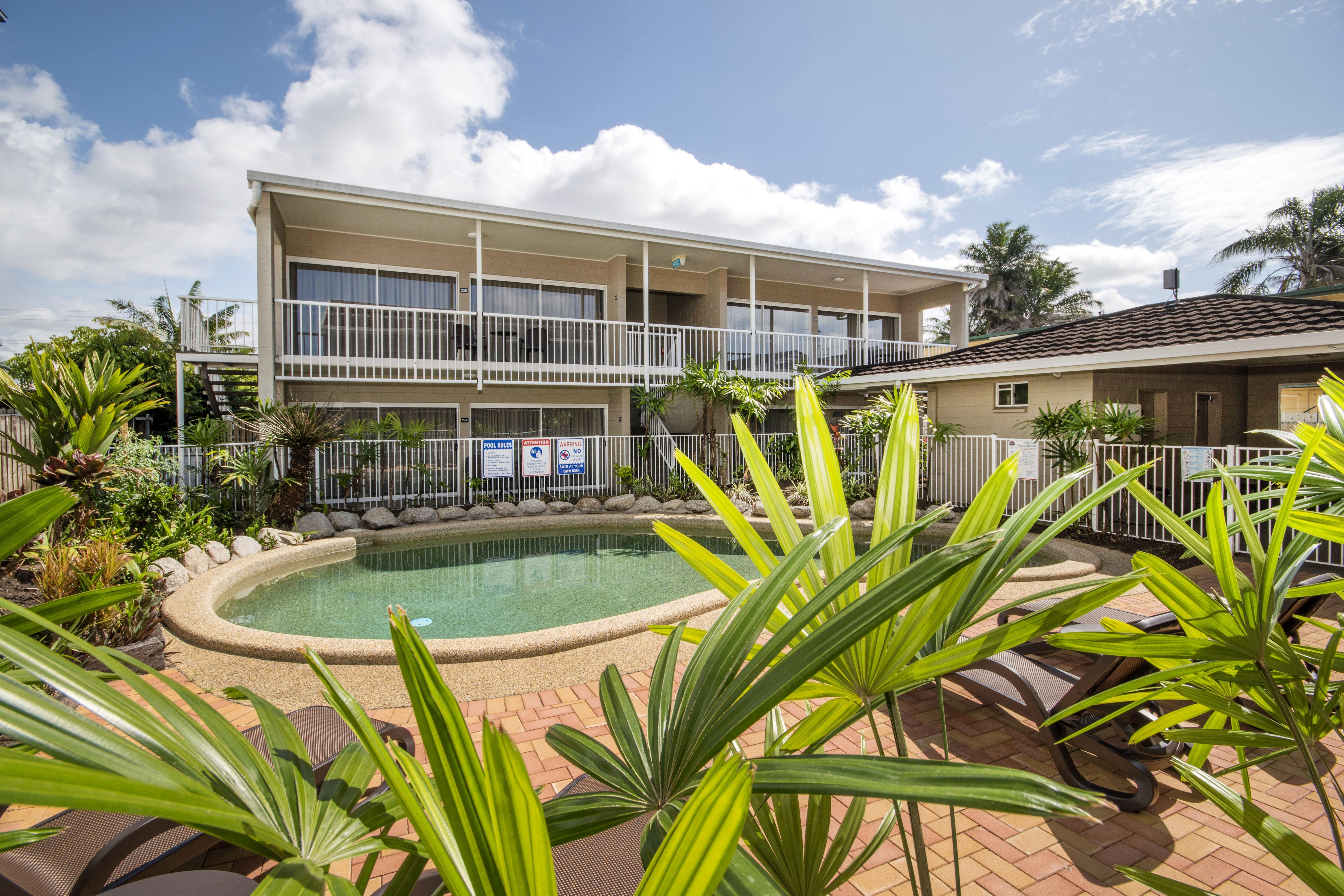 Comfort Inn Cairns City Exterior photo