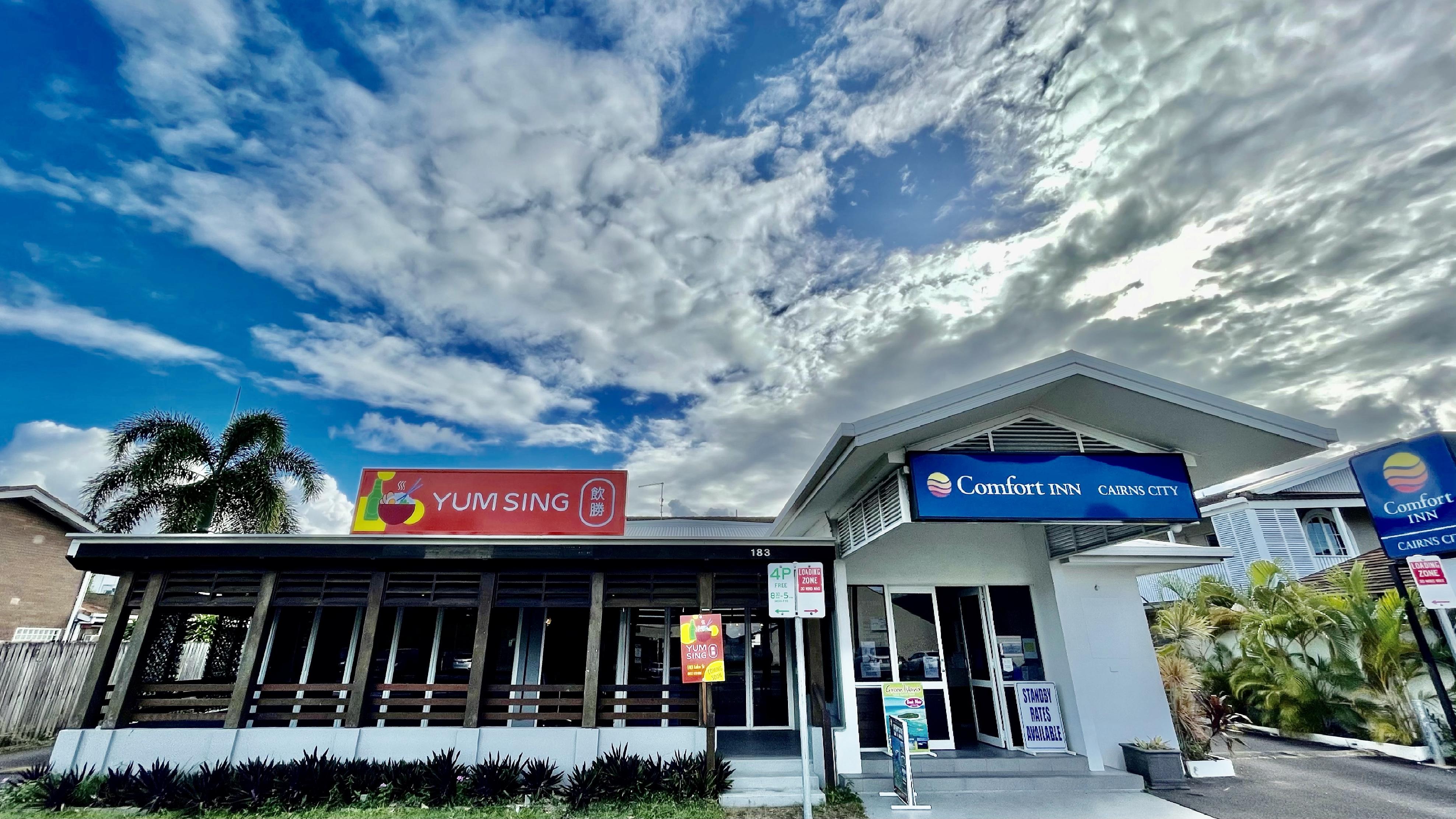 Comfort Inn Cairns City Exterior photo