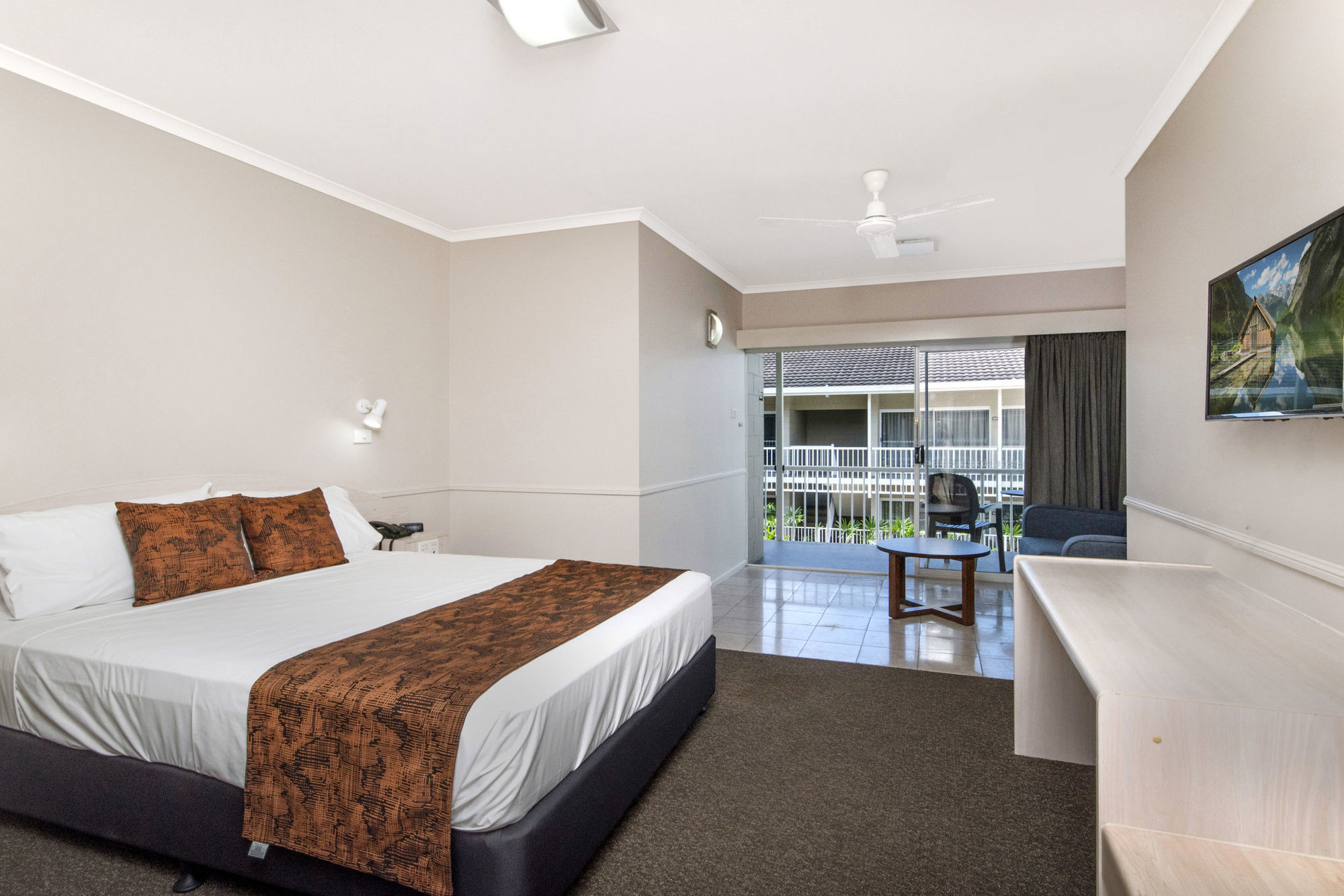 Comfort Inn Cairns City Room photo